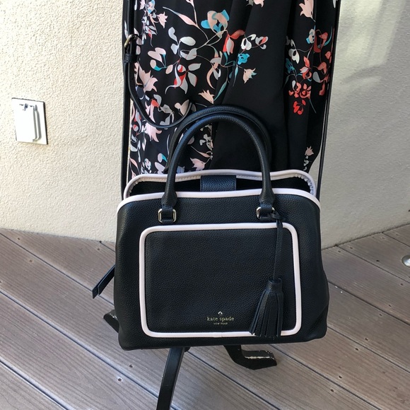 Authentic Kate spade ♠️ ward place handbag&wallet - Picture 4 of 8